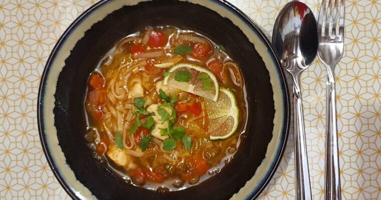 Soupe thaïe poulet curry coco